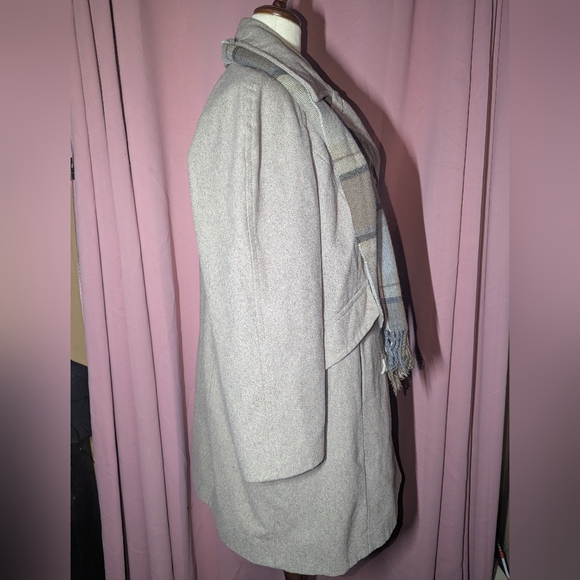 LONDON FOG Light Gray Pea Coat with Scarf 1X - Picture 2 of 14